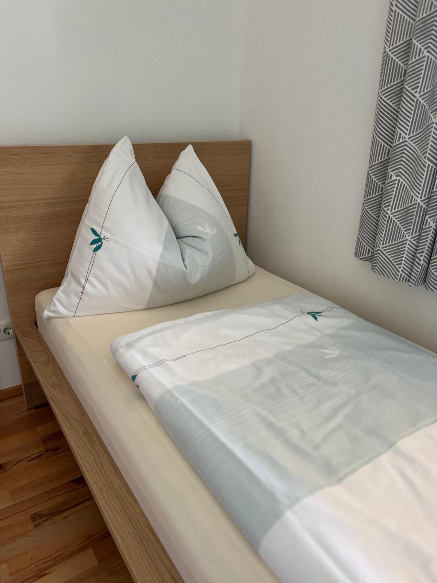 Ferienwohnung Familie Alt Rinn, Innsbruck ภายนอก รูปภาพ